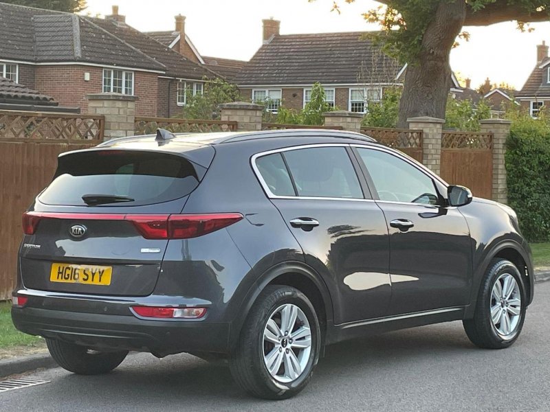 KIA SPORTAGE