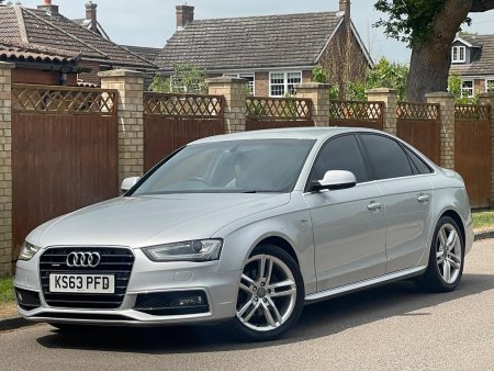 AUDI A4 2.0 TDI S line quattro Euro 5 (s/s) 4dr