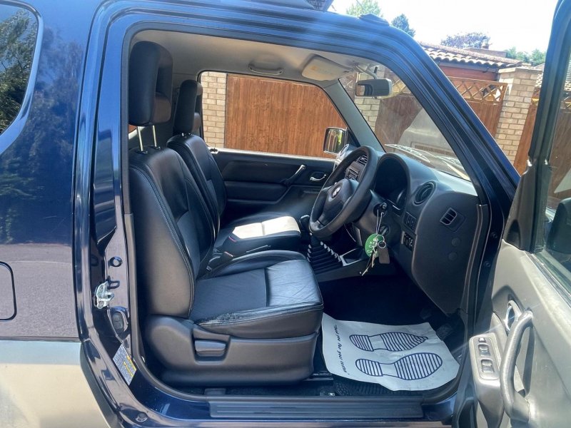SUZUKI JIMNY