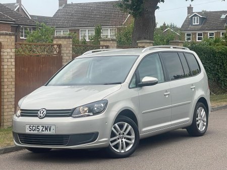 VOLKSWAGEN TOURAN 1.6 TDI SE Euro 5 5dr